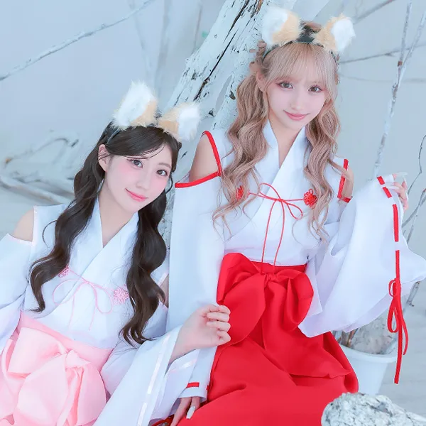 狐巫女ペアコスプレ