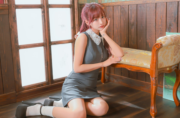 ミニドレス ワンピース Aライン 谷間 ノースリーブ グレー 上品 ジップ 胸元カバー 襟付き キャバドレス