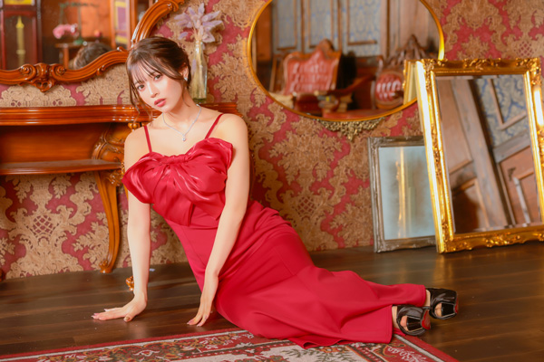 タイト ミニドレス 長袖 谷間 大きいサイズ ストレッチ ジップ パフスリーブ シアースリーブ ワンカラー キャバドレス