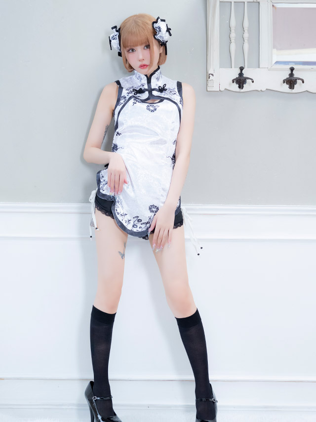 コスプレ チャイナ服 2点set ジャガード パイピング サイドレースアップ モノトーン マイクロミニ (ワンピース/お団子ヘアクリップ)【ハロウィン】[tk-hw2601-3]のイメージ画像2