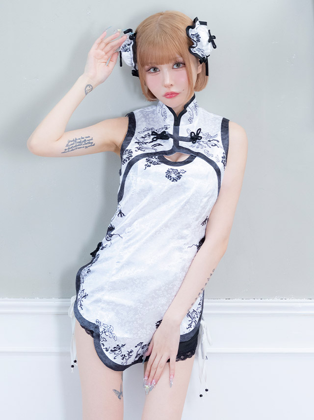 コスプレ チャイナ服 2点set ジャガード パイピング サイドレースアップ モノトーン マイクロミニ (ワンピース/お団子ヘアクリップ)【ハロウィン】[tk-hw2601-3]のイメージ画像4