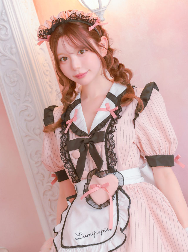 コスプレ メイド 4点set 制服 体型カバー ブラックレース リボン ラブリー ストライプ ガーリー (カチューシャ/カフス/ワンピース/エプロン)【ハロウィン】[tk-hw916260]のイメージ画像5