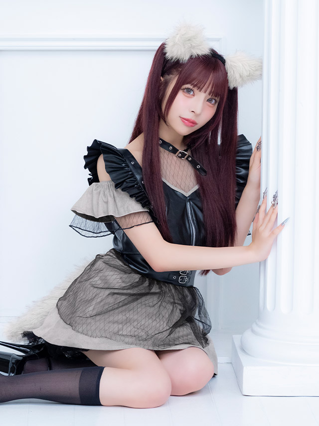 コスプレ オオカミ 4点セット メイド ウルフ レザー フロントジップ リング付き へそ出し (トップス/サスペンダースカート/カチューシャ/しっぽ)【ハロウィン】[tk-hw916468]のイメージ画像3