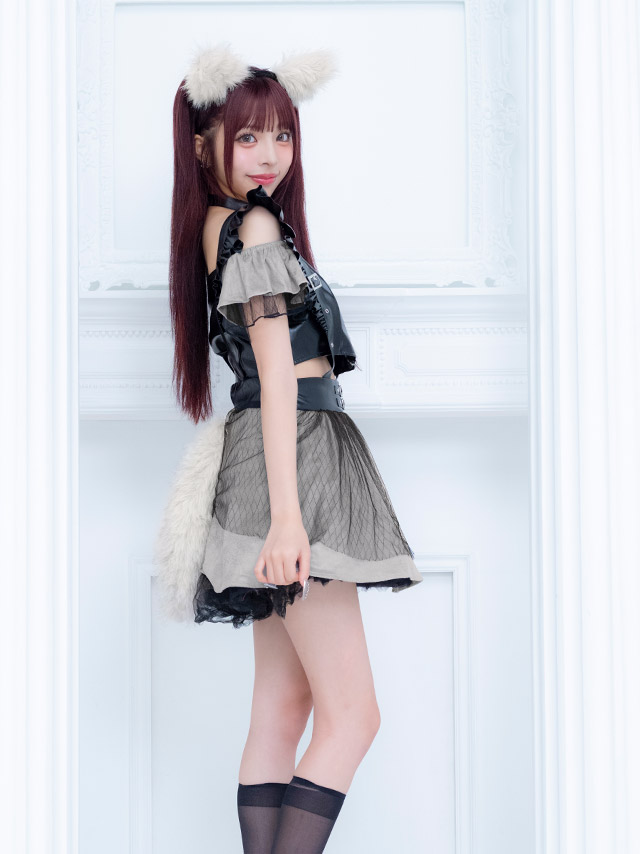 コスプレ オオカミ 4点セット メイド ウルフ レザー フロントジップ リング付き へそ出し (トップス/サスペンダースカート/カチューシャ/しっぽ)【ハロウィン】[tk-hw916468]のイメージ画像4