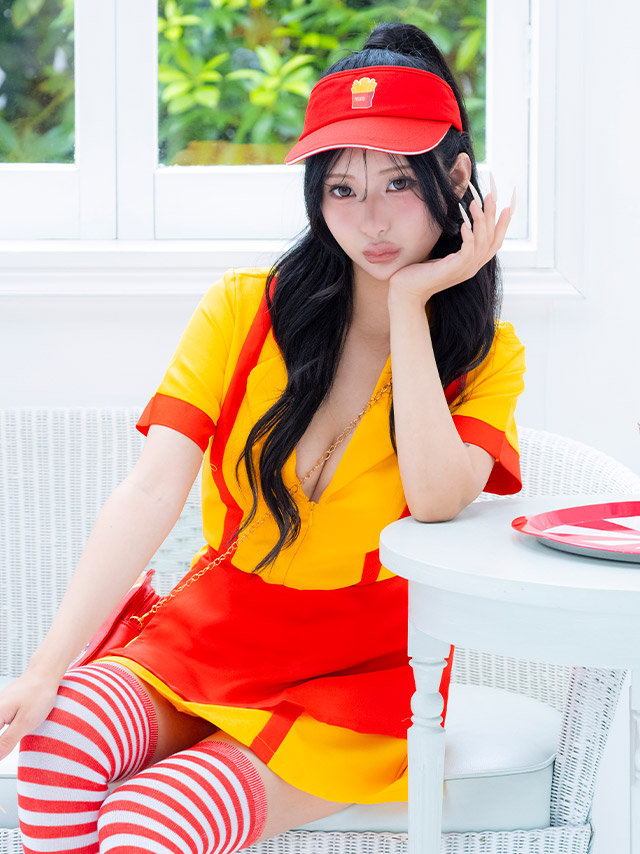 コスプレ 制服 5点set ダイナー アメリカンハンバーガー 体型カバー フレアスカート ショップガール (ワンピース/帽子/エプロン/ニーハイソックス/バッグ)【ハロウィン】[tk-hwpsc2118b]のイメージ画像3