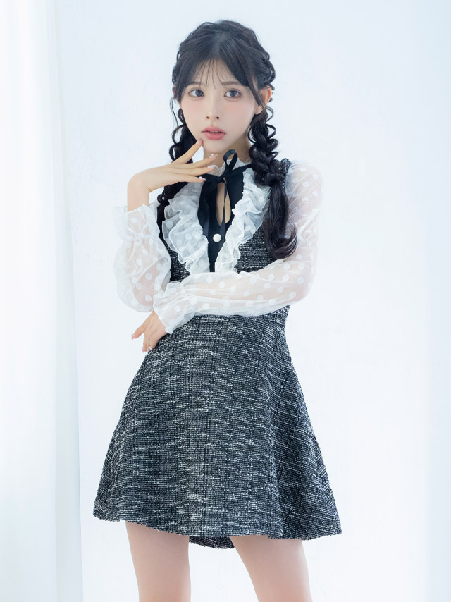 [韓国ドレス] ミニドレス フリル ドット柄 シースルー 長袖 ネックリボン バストカット 谷間魅せ Aライン キャバドレスのイメージ画像4