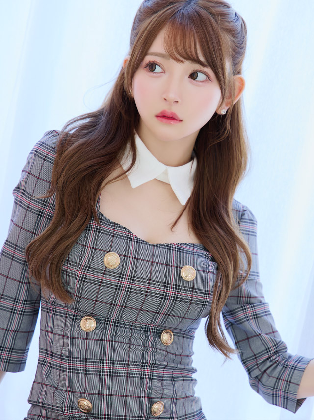 [韓国ドレス] チェック柄 スクエアネック バストカット 袖あり 七分袖 襟付き 谷間魅せ タイトミニ キャバドレスのイメージ画像4