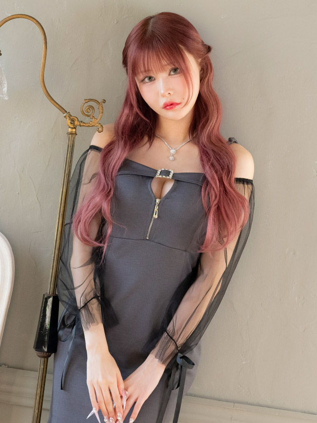 タイト ミニドレス 長袖 谷間 ストレッチ 肩出し 二の腕カバー ジップ パフスリーブ キャバドレスのイメージ画像1