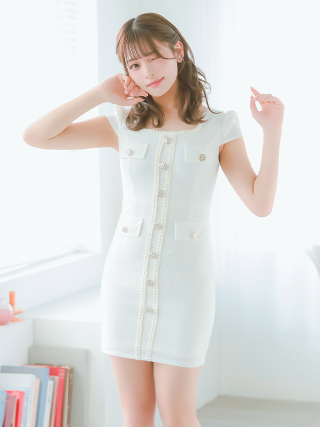 半袖 スクエアネック パイピング風 ゴールドボタン フェイクポケット ストレッチ タイトミニドレスのイメージ画像4