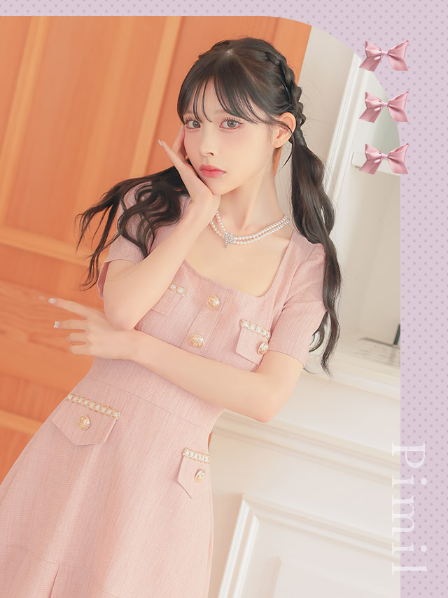 スクエアネック 半袖 ゴールドチェーン ボタン 裾プリーツ フレアミニドレスイメージ画像1