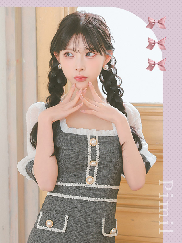 袖ありパフスリーブガーリースタイルスクエアネックタイトミニドレスのイメージ画像1