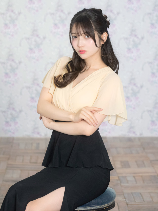 シアー半袖フレアスリーブカシュクール切り替えペプラムスリットバイカラータイトロングドレスのイメージ画像3