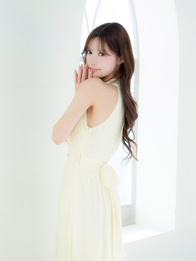 Aライン ロングドレス 大きいサイズ 大人 ノースリーブ ストレッチ ブラジャーのまま ラメ プリーツ キャバドレスのイメージ画像2