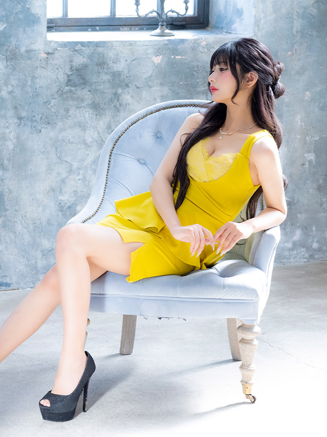 ミニドレス ペプラム 谷間 ハートカット レース ストレッチ ビジュー キャミソール お腹カバー 大きいサイズ XL XXL グレー タイト キャバドレスのイメージ画像2