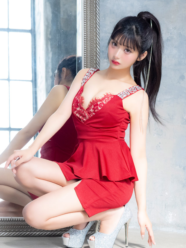 ミニドレス ペプラム 谷間 ハートカット レース ストレッチ ビジュー キャミソール お腹カバー 大きいサイズ XL XXL グレー タイト キャバドレスのイメージ画像2