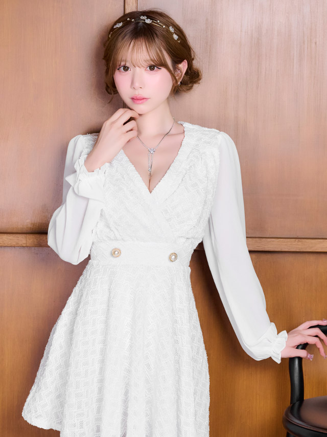 膝丈ドレス Aライン 長袖 ツイード ラメ ワンピース Vネック 大人 上品 二の腕カバー 下着のまま お呼ばれ 高身長 白 キャバドレスのイメージ画像1