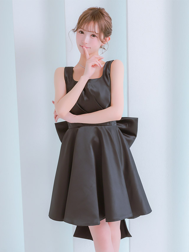 バースデー ノースリーブ スクエアネック サテン バックリボン 高身長 黒 ブラック XL XXL XSあり Aライン ミモレ丈 キャバドレスのイメージ画像4