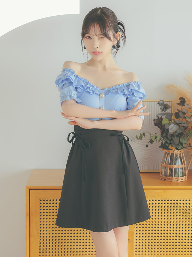 韓国ドレス ワンピース オフショルダー フリルボタン サイドリボン 水色 ブルー Aライン キャバドレスのイメージ画像2