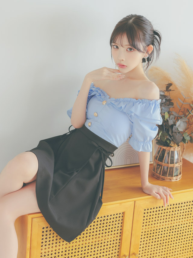 韓国ドレス ワンピース オフショルダー フリルボタン サイドリボン 水色 ブルー Aライン キャバドレスのイメージ画像2