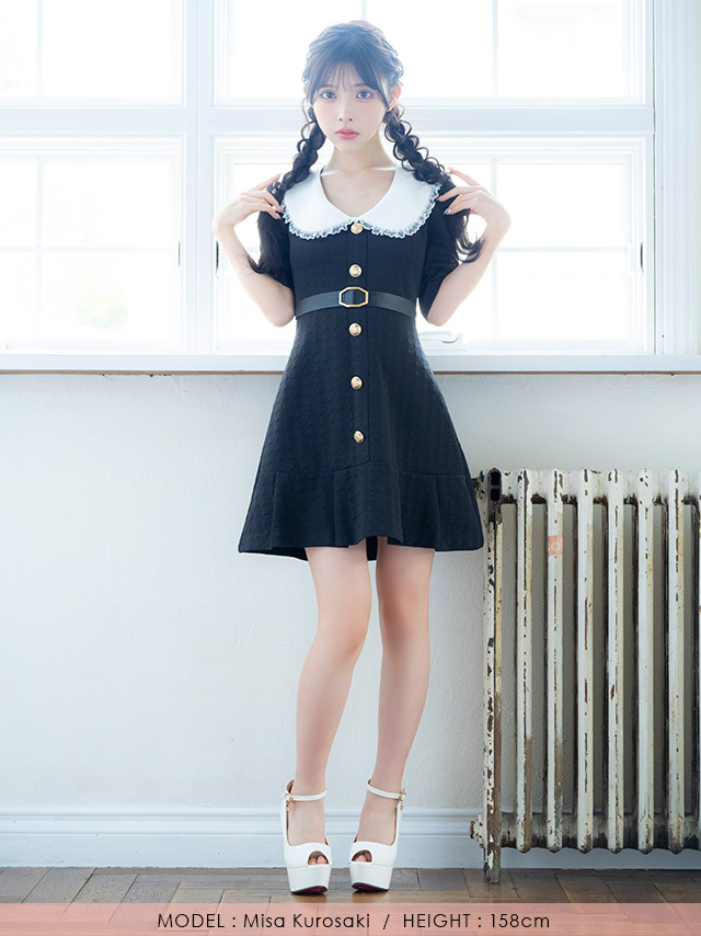 韓国ドレス ワンピース 襟付き ウエストベルト付き ゴールドボタン 半袖 Aライン キャバドレスのフロント全身