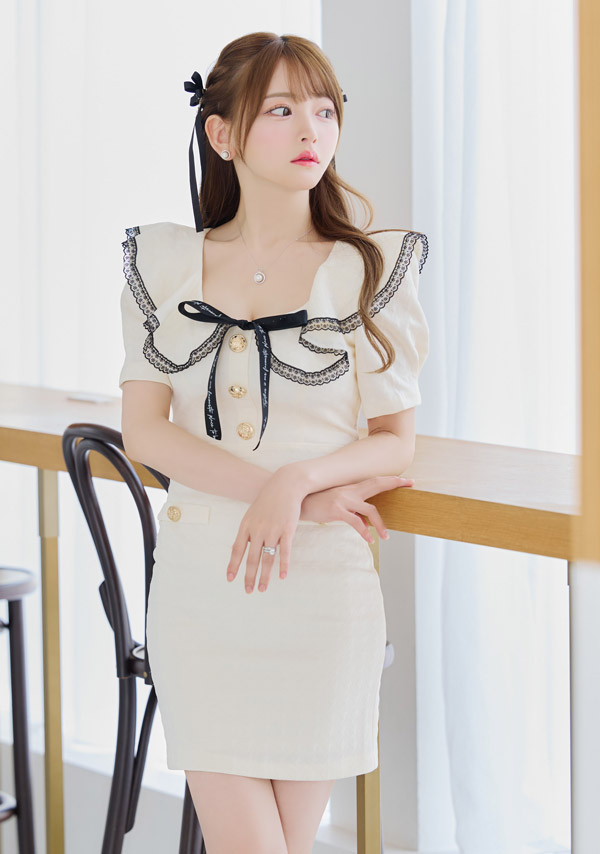 韓国ドレス ミニドレス ロゴリボン ガーリー フリルレース 襟付き ゴールドボタン ストレッチ タイト キャバドレスイメージ画像1