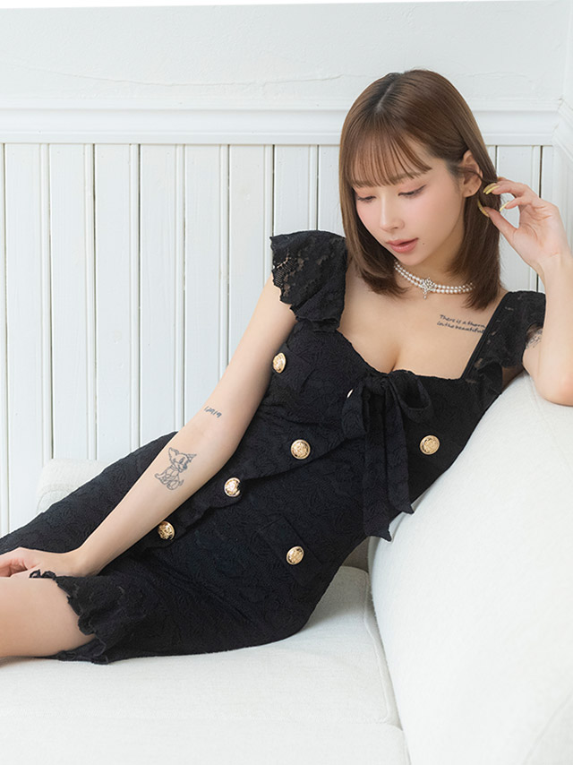 韓国ドレス ミニドレス シンプル 総レース 大人 ノースリーブ ストレッチ ブラジャーのまま ネックリボン ゴールドボタン 裾フリル タイト キャバドレスのイメージ画像2