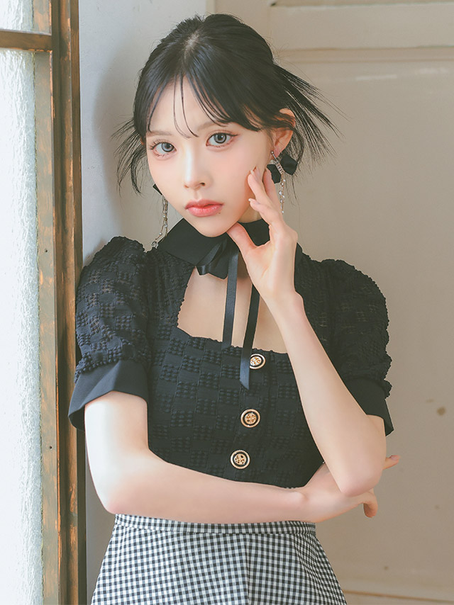 韓国ドレス ミニドレス ネックリボン 襟付き 半袖 パフスリーブ バストカット ギンガムチェック柄 谷間魅せ Aライン キャバドレスのイメージ画像2