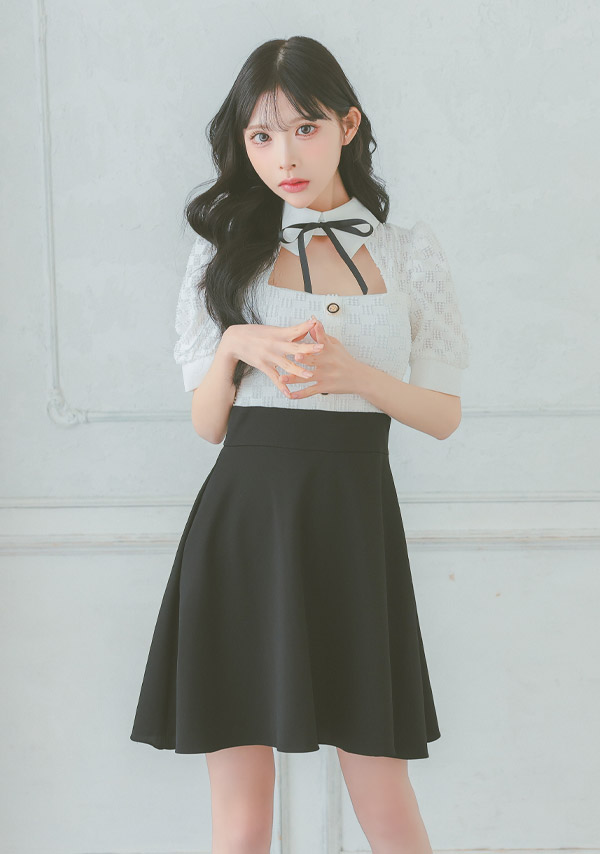 韓国ドレス ミニドレス ネックリボン 襟付き 半袖 バストカット モノトーン 谷間魅せ Aライン キャバドレスイメージ画像1