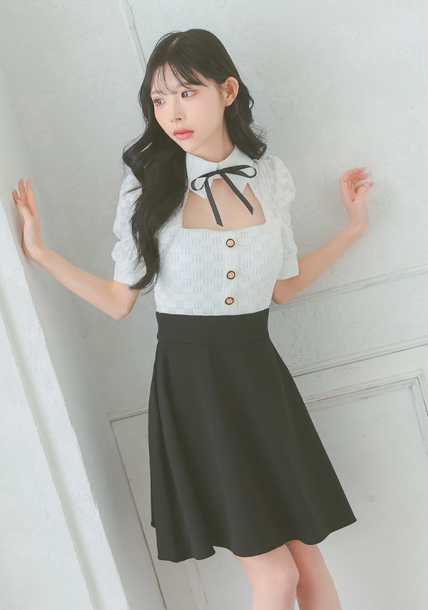 韓国ドレス ミニドレス ネックリボン 襟付き 半袖 バストカット モノトーン 谷間魅せ Aライン キャバドレスのイメージ画像2