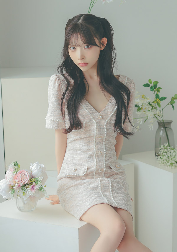 韓国ドレス ミニドレス ストレッチニット Vネック パールボタン 半袖 タイト キャバドレスイメージ画像1