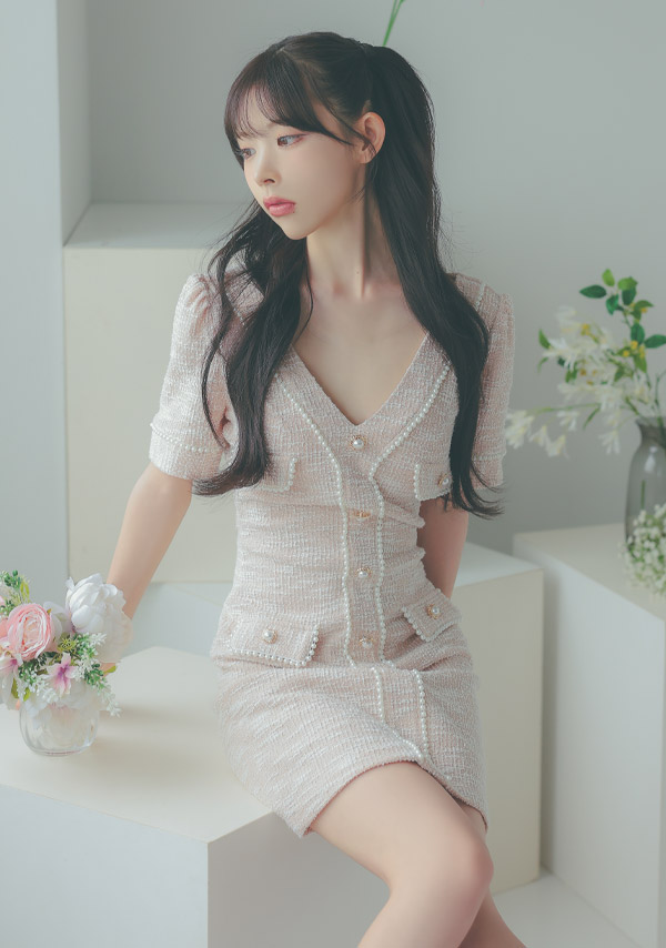 韓国ドレス ミニドレス ストレッチニット Vネック パールボタン 半袖 タイト キャバドレスイメージ画像1