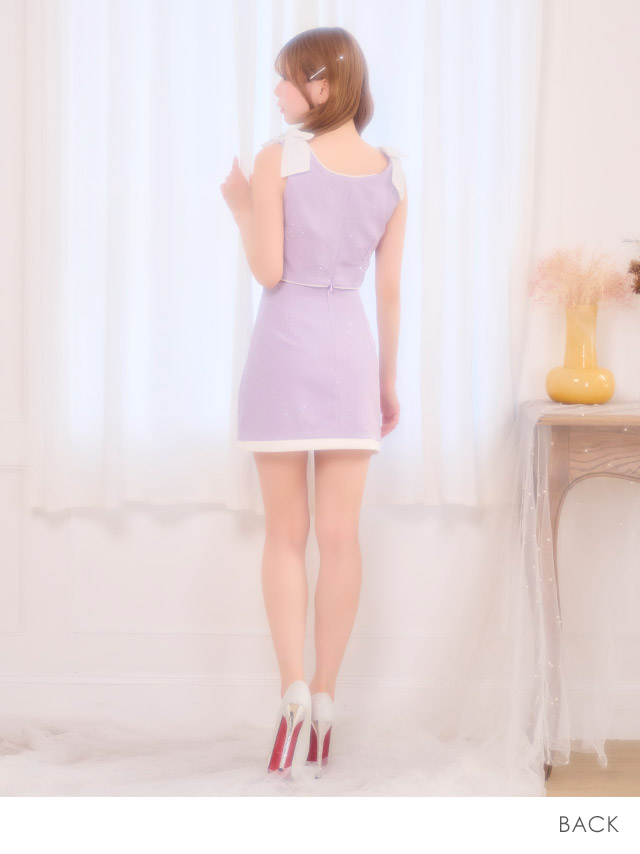 ミニドレス タイト セットアップ ノースリーブ ショルダーリボン ビジューシャワー キラキラ パールボタン パイピング 下着のまま ラベンダー 大きいサイズ XL XXL キャバドレスのサイドバッグ全身