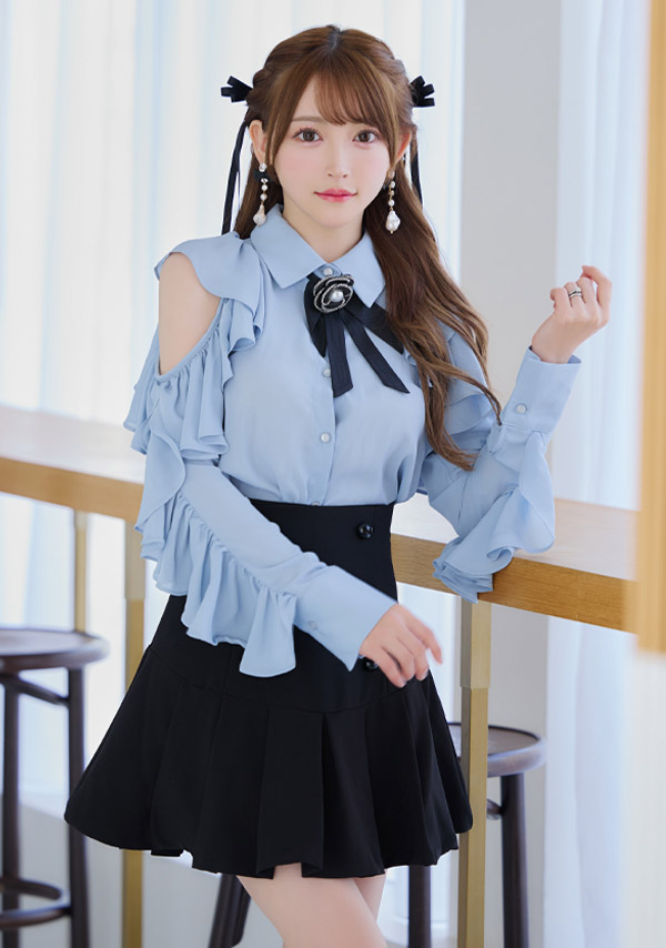 韓国ドレス ワンピース ネックリボン タイ付き 肩出し 二の腕カバー 長袖 袖ありフリルブラウス 胸元カバー ダブルボタン プリーツスカート セットアップ Aライン キャバドレイメージ画像1