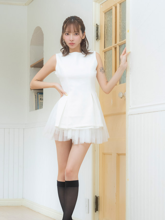 ワンピース Aライン ミニドレス ノースリーブ チュール 同伴 胸元カバー 下着のまま 白 キャバドレスイメージ画像1