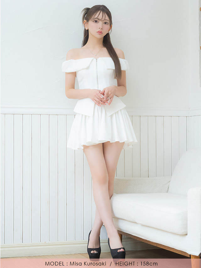 韓国ドレス ミニドレス 袖あり 五分袖 レース バストリボン ボックスプリーツ タイト キャバドレスのフロント全身