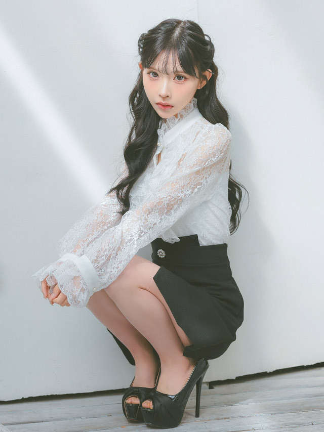 [韓国ドレス] セットアップ フリルレース 長袖 ワンピース スタンドネック ブラウス スカートパンツ Aライン キャバドレスのイメージ画像1