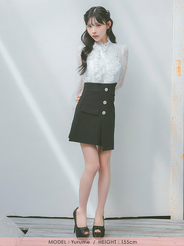 [韓国ドレス] セットアップ フリルレース 長袖 ワンピース スタンドネック ブラウス スカートパンツ Aライン キャバドレスのフロント全身