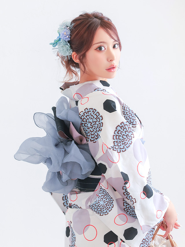 プチプラ 白色地 × レトロ モダン 和柄 ゆかた 2点セットのイメージ画像3
