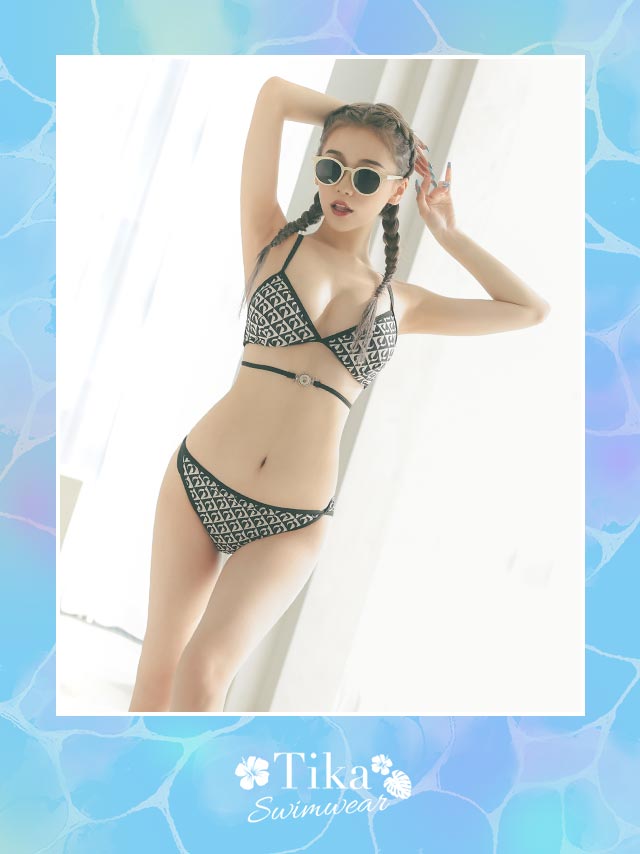 モノグラム 幾何学 総柄 セクシー ウエストマーク クロス ストラップ 紐 ギャル 海外 黒 ブラック 白 ホワイト 三角ビキニのイメージ画像1
