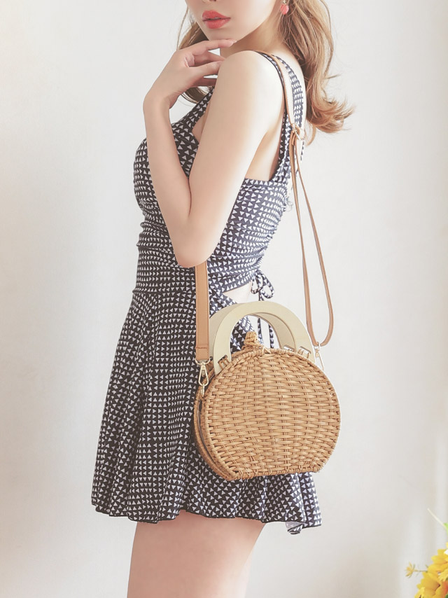 バックドロストカットアウトデザインモノトーンワンピースビキニのサイドバッグ画像