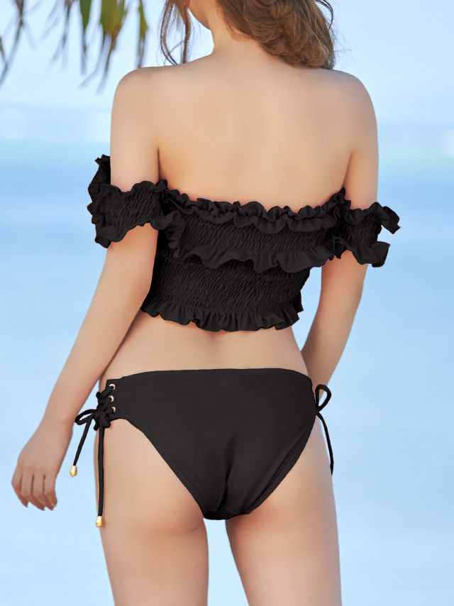 セクシーオフショルギャザーレースアップバンドゥフリルビキニのイメージ画像3