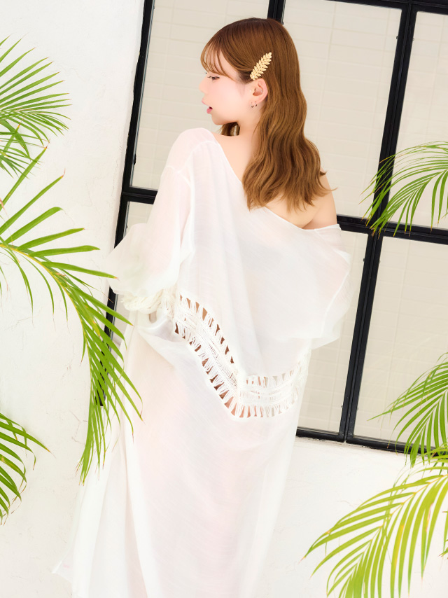 羽織り 体型カバー 袖あり かぎ編み ロング丈 ガウン ホワイトのイメージ画像1