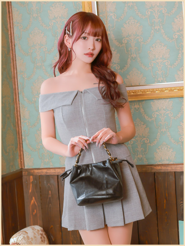 ハンドバッグ 2Way 巾着 フェイクレザー ゴールドチェーンハンドルのイメージ画像1