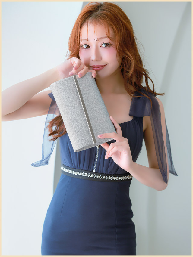 クラッチバッグ ショルダーバッグ グリッター メタルプレート チェーン 2Wayのイメージ画像2