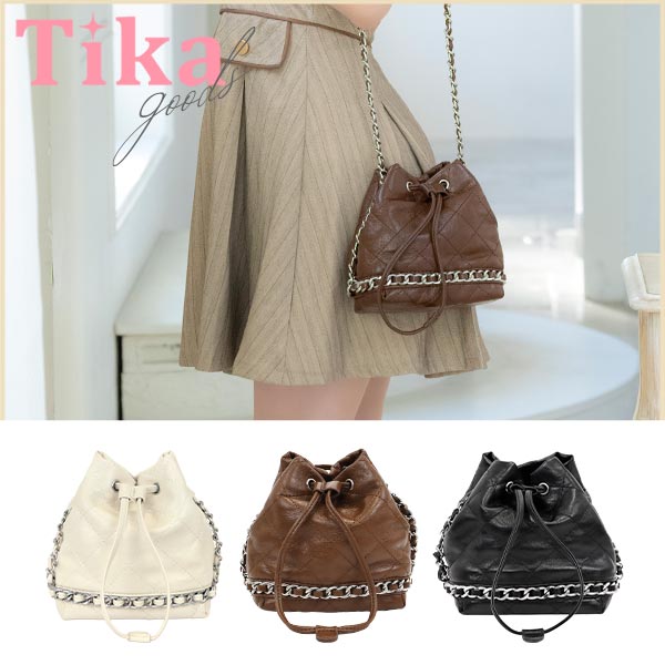 ショルダーバッグ 巾着 キルティング シルバーチェーンのメイン画像