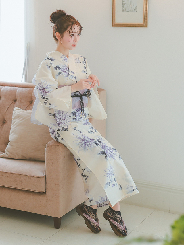 上品クリームに薄紫菊 ゆかた3点セットのフロント画像