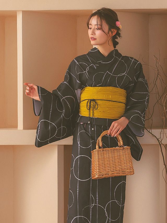 黒地にモダンサークルレトロ柄ゆかた3点セットのイメージ画像4