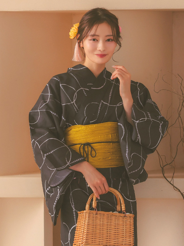 黒地にモダンサークルレトロ柄ゆかた3点セットのイメージ画像4