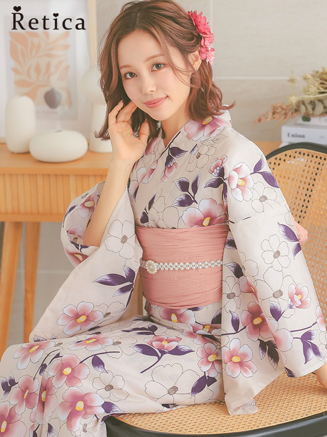 ニュアンスカラー地に上品椿柄ゆかた3点セットのイメージ画像1