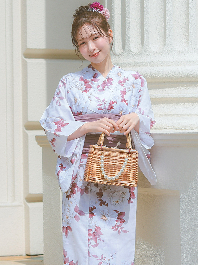 上品白地に鮮やか牡丹柄ゆかた3点セットのイメージ画像4